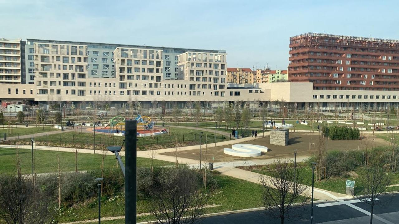 Confortevole Bilocale In Largo Marinai D'Italia Milan Bagian luar foto